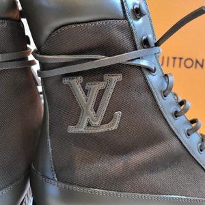 Louis Vuitton Desert Platform Laureate Boots